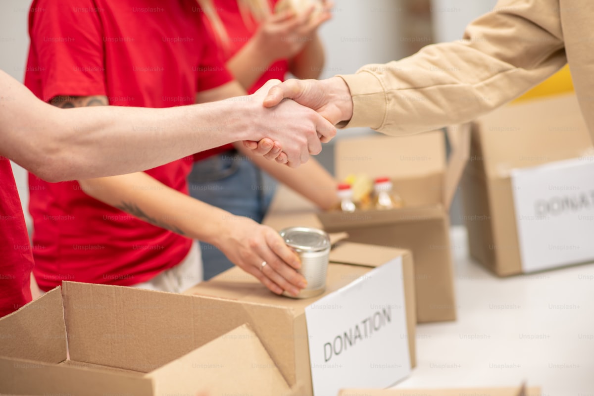 How to Donate to Breast Cancer: A Plain-English Guide to Making Your Gift Count